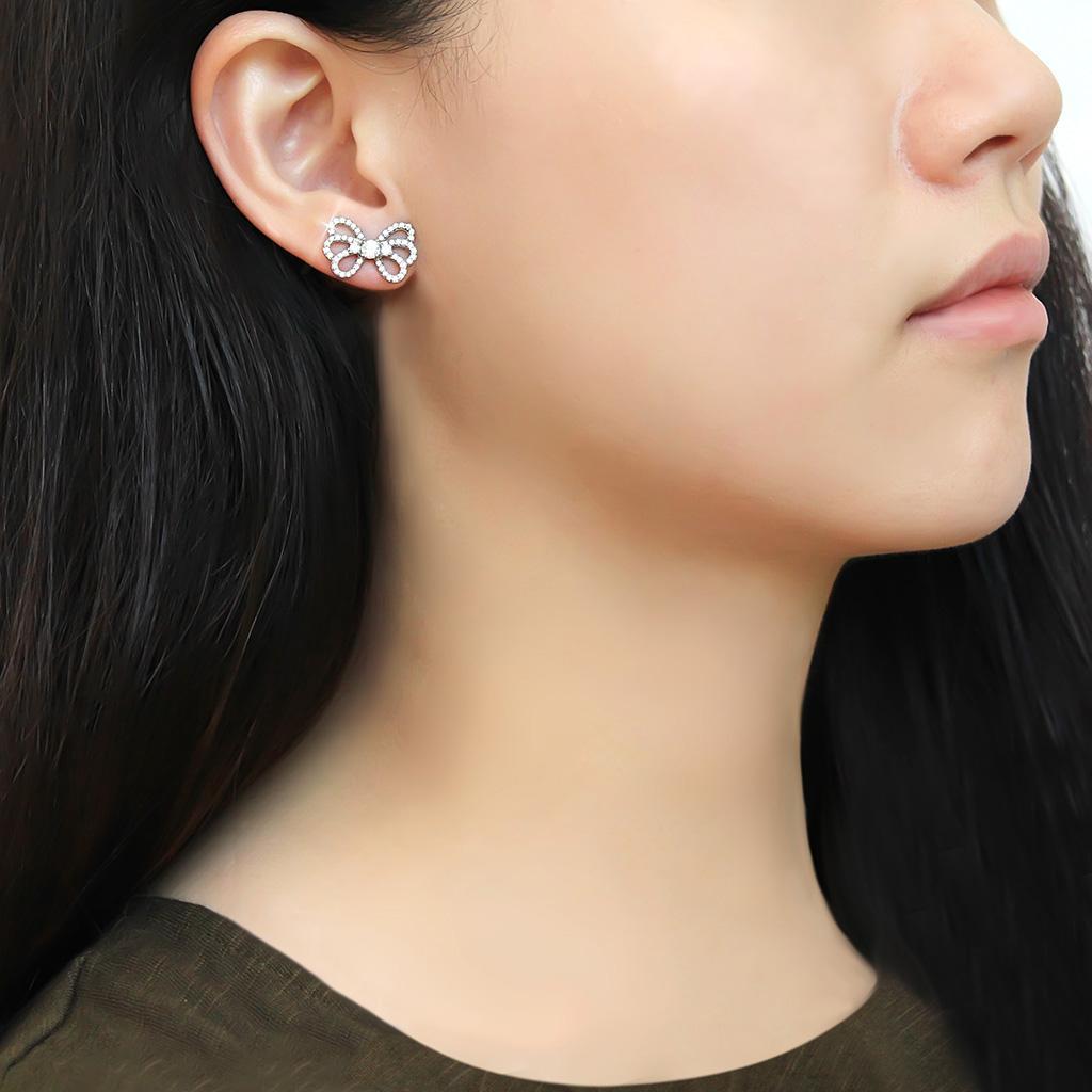 DA067 - High polished (no plating) Stainless Steel Earrings with AAA Grade CZ in Clear