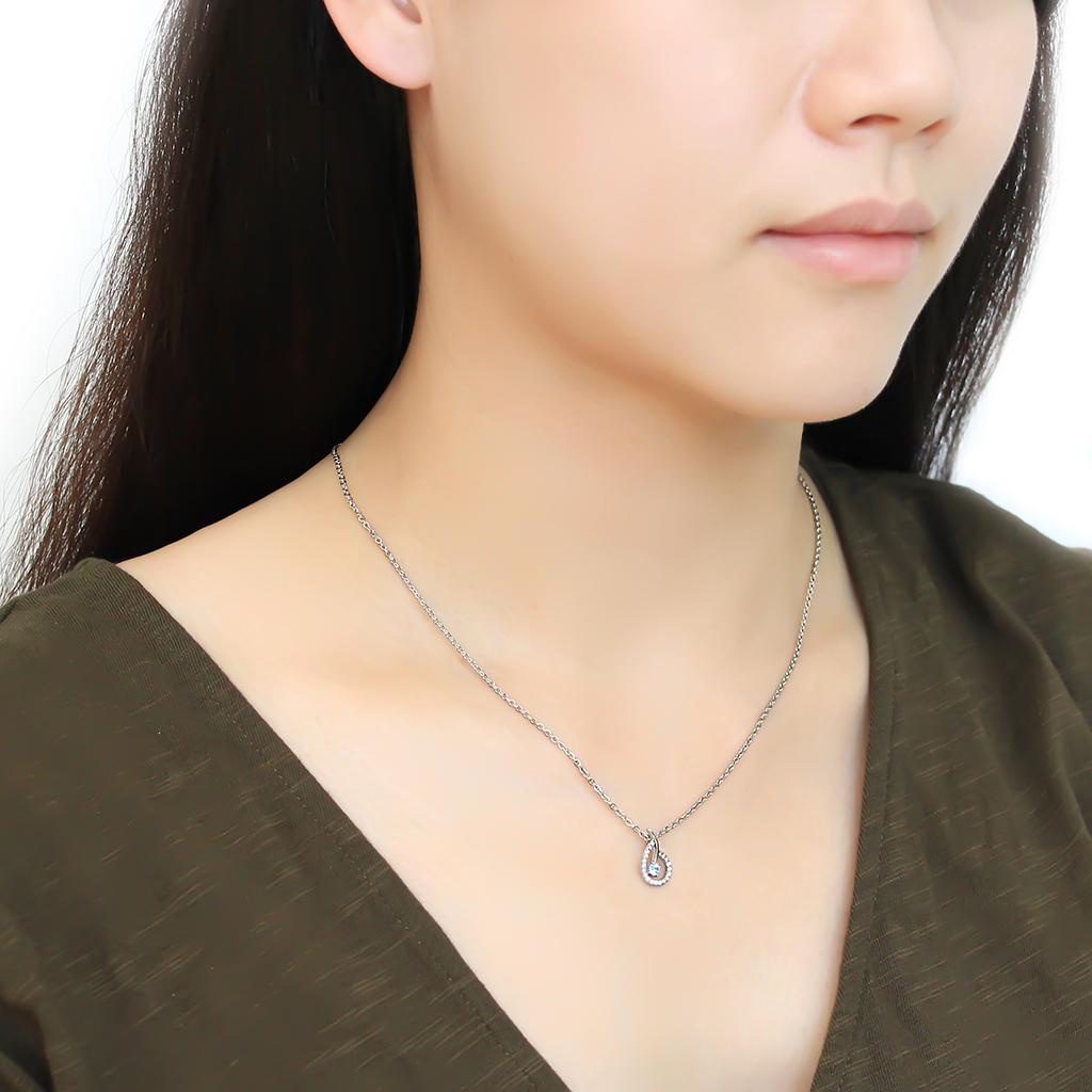 DA090 - High polished (no plating) Stainless Steel Chain Pendant with AAA Grade CZ in Sea Blue