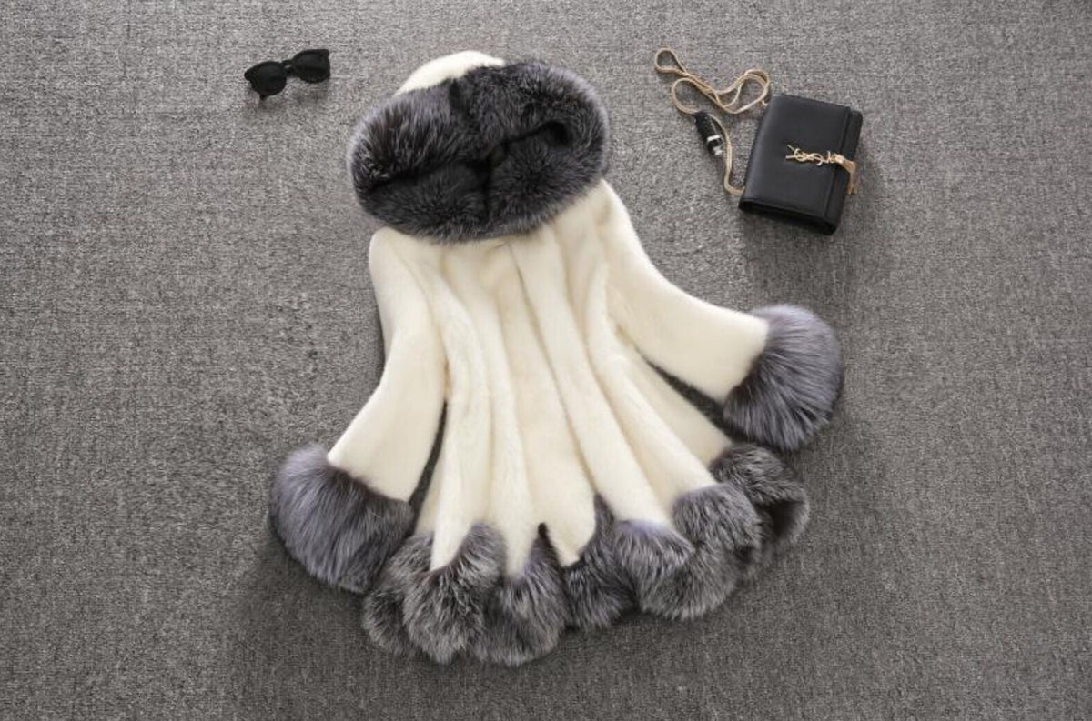 Faux Fur Women's White Rabbit Fur Mink Fur Winter Hooded Coat