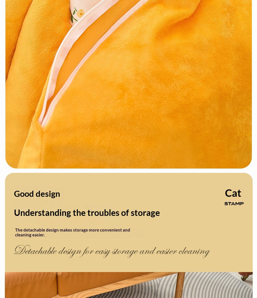 Pumpkin-shaped Cat Bed