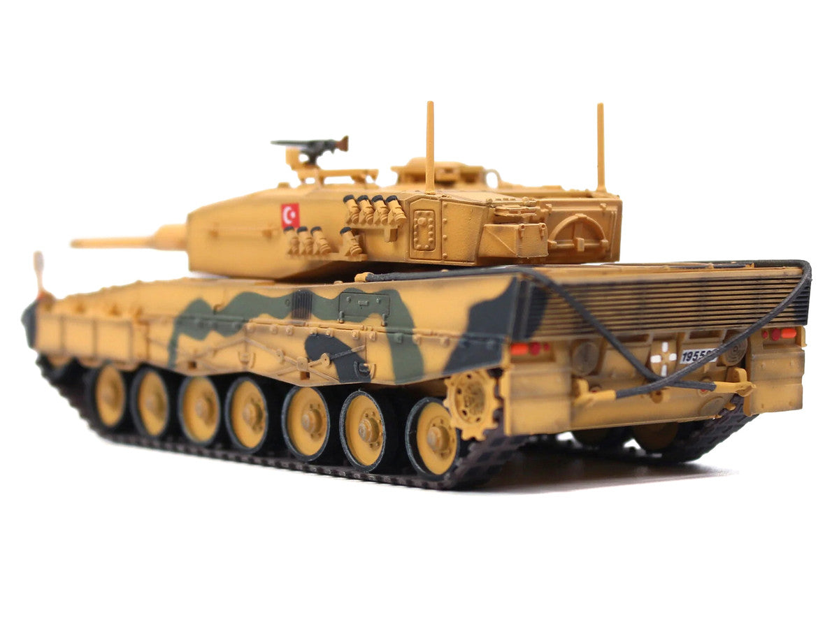 Leopard 2A4 Main Battle Tank "Desert Camouflage 2nd Cavalry Armored Brigade Turkey-Syrian Border" (2016) Turkish Army "Armor Premium" Series 1/72 Diecast Model by Panzerkampf