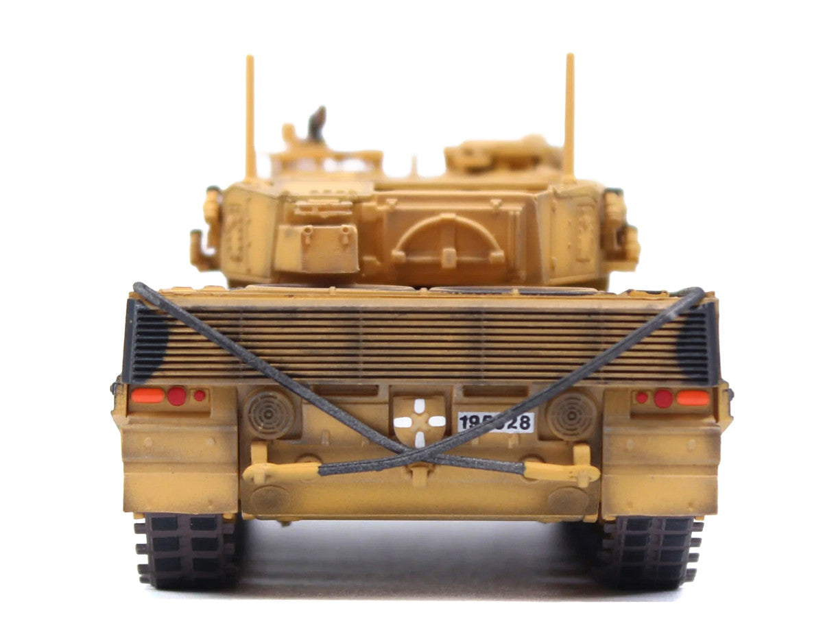 Leopard 2A4 Main Battle Tank "Desert Camouflage 2nd Cavalry Armored Brigade Turkey-Syrian Border" (2016) Turkish Army "Armor Premium" Series 1/72 Diecast Model by Panzerkampf