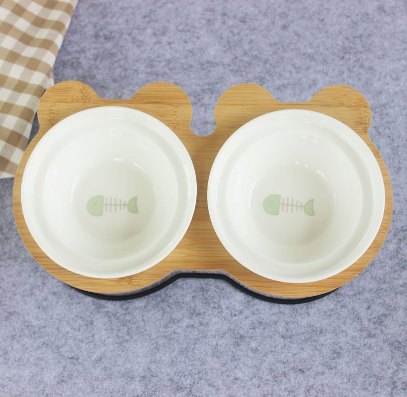Slanted pet bowl with bamboo stand
