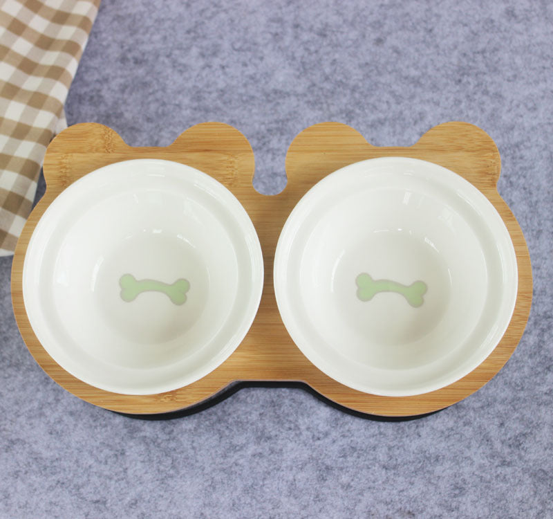 Slanted pet bowl with bamboo stand