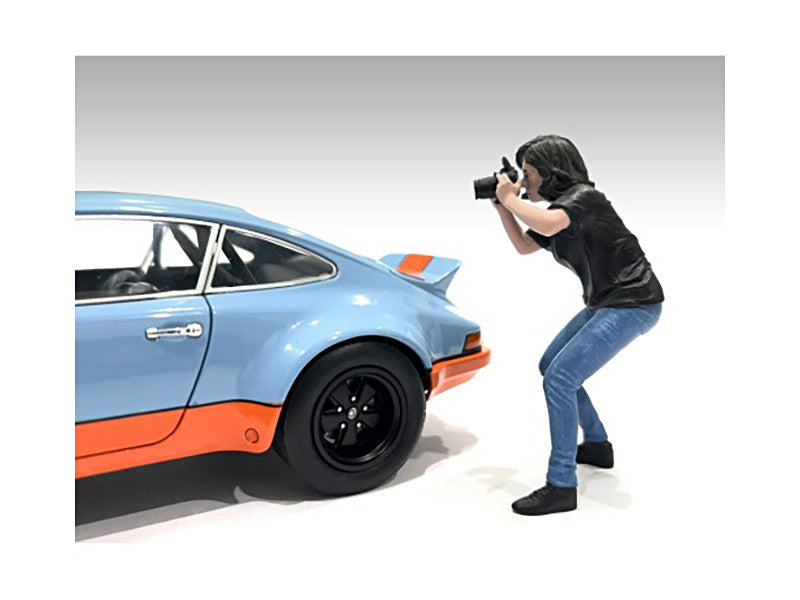 "Photographers" Figure #4 for 1/24 Scale Models by American Diorama