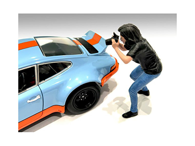 "Photographers" Figure #4 for 1/18 Scale Models by American Diorama