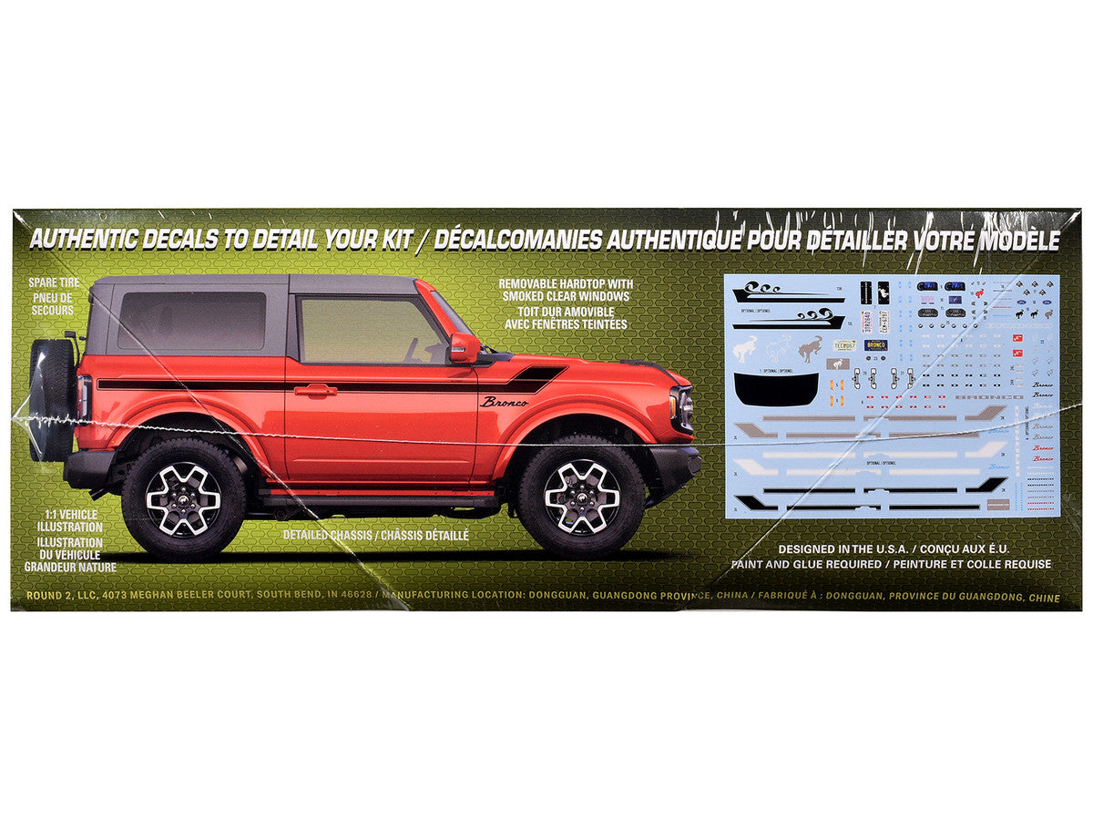 Skill 2 Model Kit 2023 Ford Bronco Outer Banks 1/25 Scale Model by AMT
