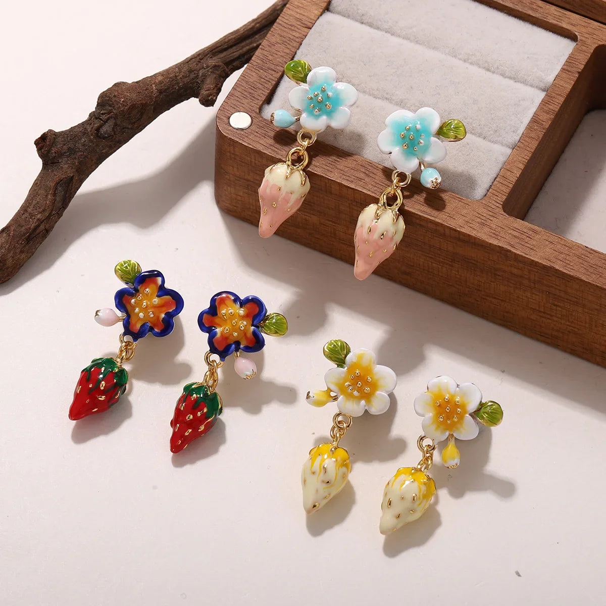Cute Enamel Flower & Strawberry Drop Earrings - Sweet Fruit Dangle Jewelry for Women Girls Brithday Daily Ear Charm Jewelry Gift