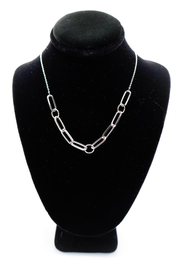 Silver Serenity Chain Necklace – Luxury Silver Statement Necklace