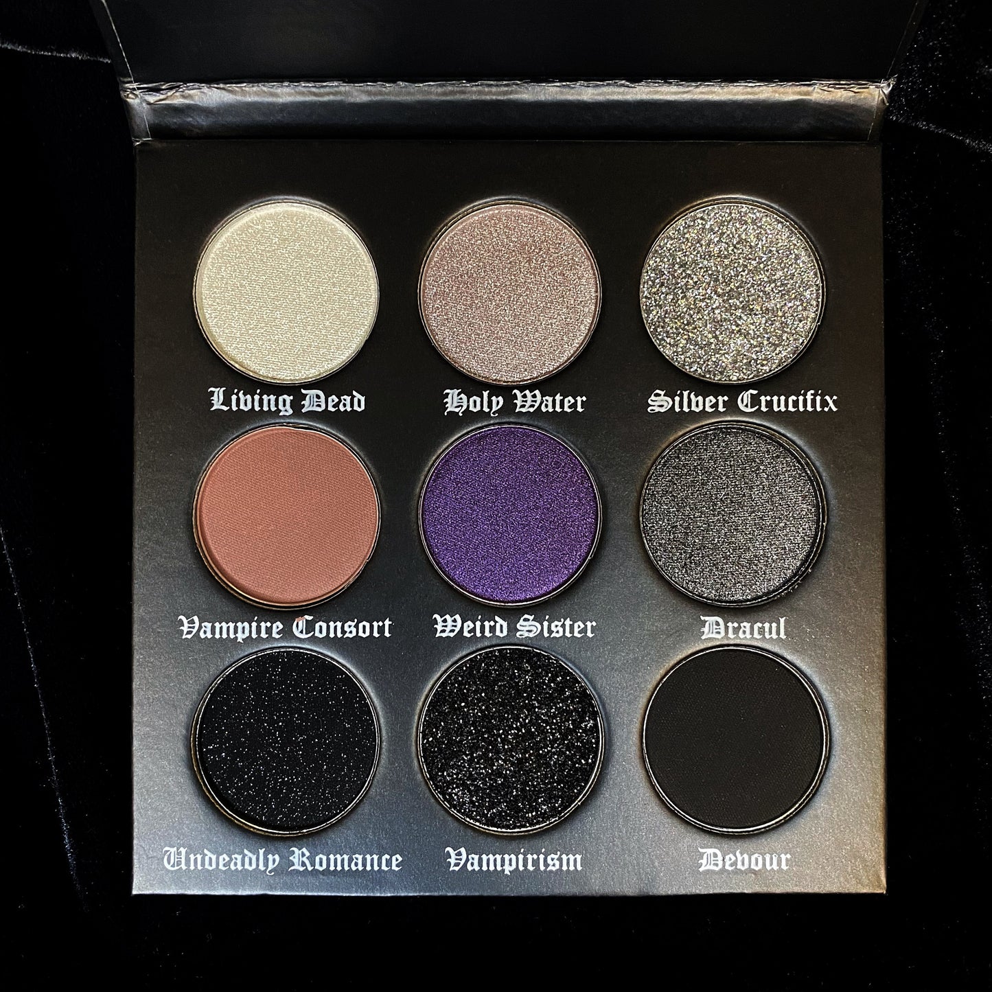 Dracul's Bride Eyeshadow Palette