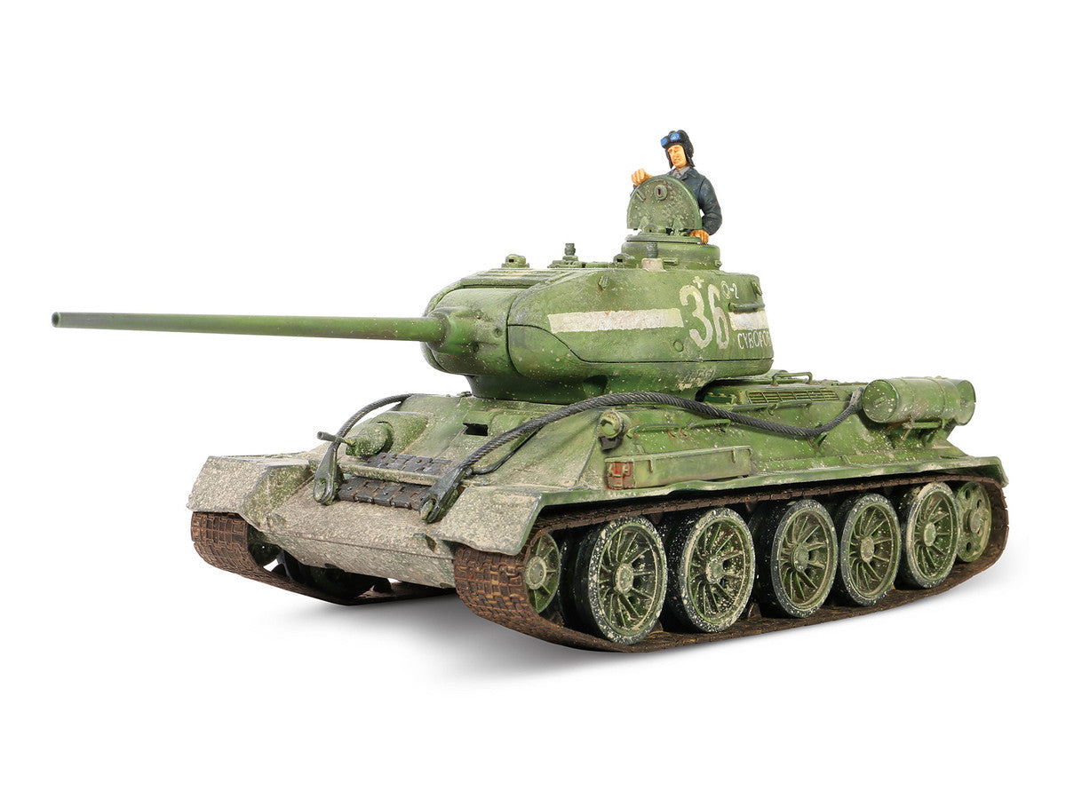 Soviet T-34-85 Medium Tank "55th Guards Tank Bde. 7th Guards Tank Corps Berlin" (1945) Soviet Army "Armored Fighting Vehicle" Series 1/32 Diecast Model by Forces of Valor