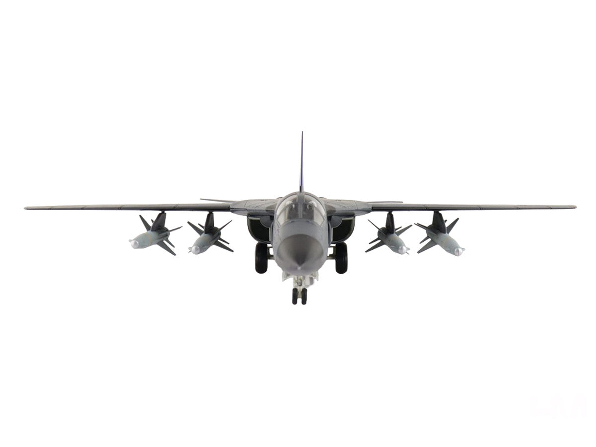 General Dynamics F-111C Pig Aircraft "A8-131 F-111 Operations 30th Anniversary" (2003) Royal Australian Air Force "Air Power Series" 1/72 Diecast Model by Hobby Master