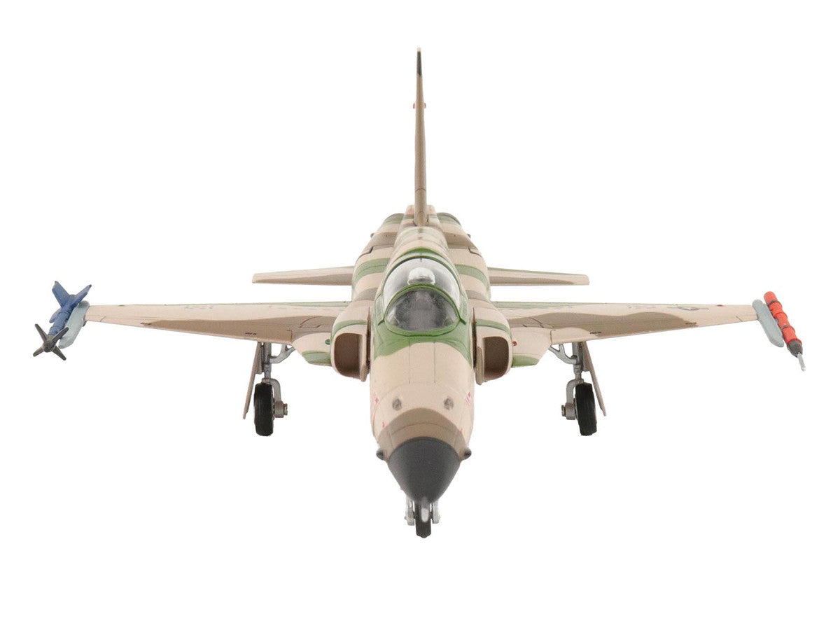 Northrop F-5N Tiger II Aircraft "Red 117 761533 Adversary Fighter VFC-111 Sundowners" United States Navy "Air Power Series" 1/72 Diecast Model by Hobby Master
