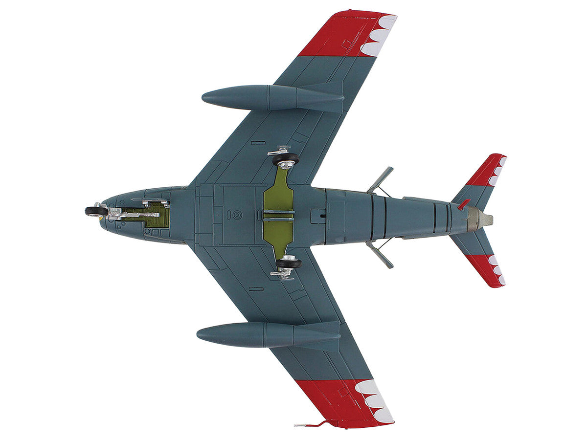 Canadair Sabre Mk.6 Fighter Aircraft "Sky Lancers" (1956) Royal Canadian Air Force "Air Power Series" 1/72 Diecast Model by Hobby Master