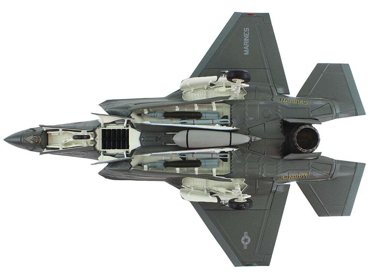 Lockheed Martin F-35B Lightning II Aircraft "Black Death VMFA-542 MCAS Cherry Point" (2023) United States Marine Corps "Air Power Series" 1/72 Diecast Model by Hobby Master