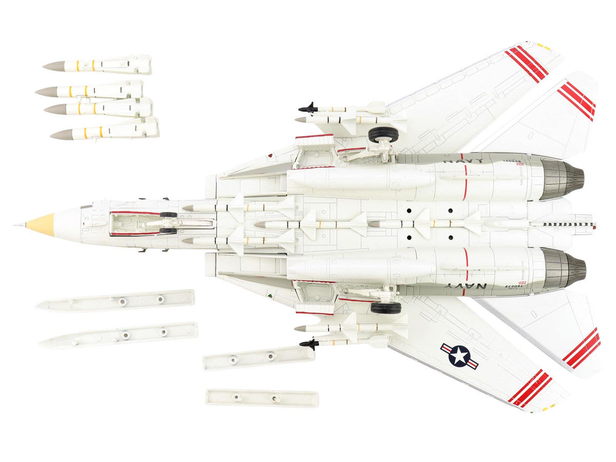 Grumman F-14A Tomcat Fighter Aircraft "VFA-124 Gunfighters" (1978) United States Navy "Air Power Series" 1/72 Diecast Model by Hobby Master