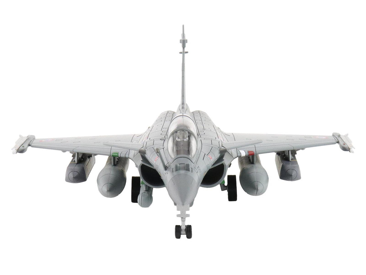 Dassault Rafale B Fighter Aircraft "113-IE/330 Libya" (2011) French Air Force "Air Power Series" 1/72 Diecast Model by Hobby Master