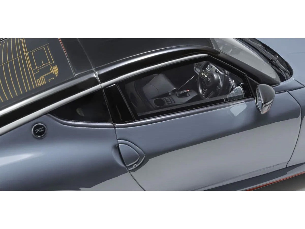 Nissan Fairlady Z NISMO RHD (Right Hand Drive) Gray with Black Top 1/18 Model Car by Kyosho