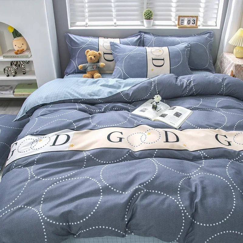 Lovely Cartoon King Size Duvet Cover Set 220x240 Skin Friendly Double Bed Quilt Cover Blanket Comforter Cover and Pillowcase