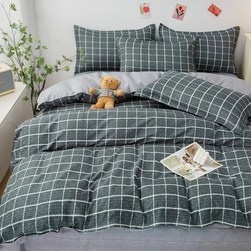 Lovely Cartoon King Size Duvet Cover Set 220x240 Skin Friendly Double Bed Quilt Cover Blanket Comforter Cover and Pillowcase