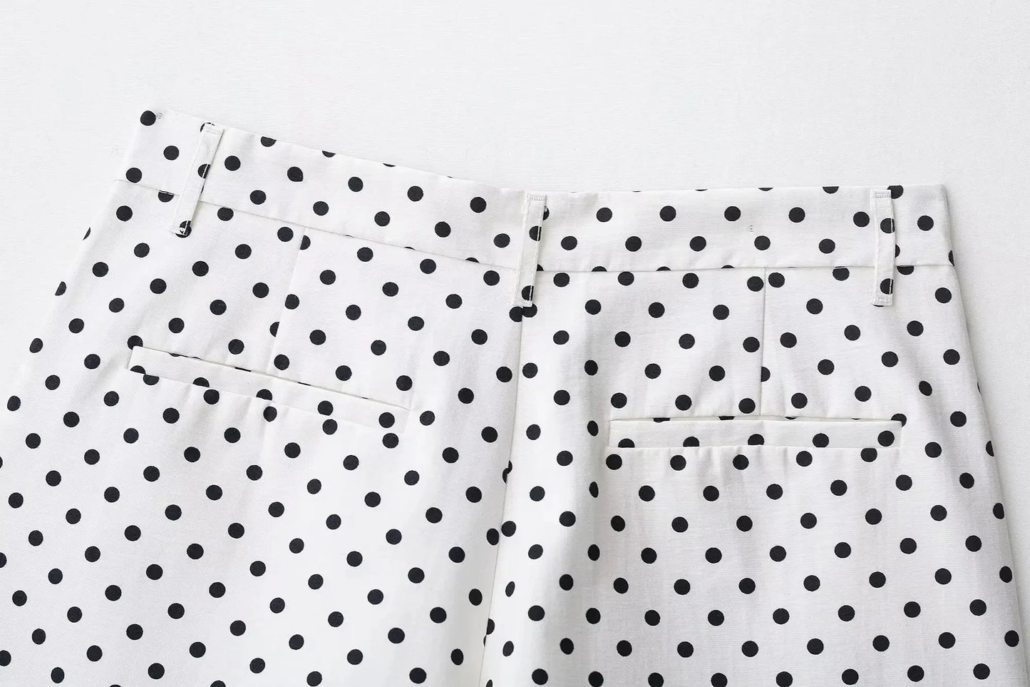 HH Fashion Women's Polka Dot Print Short Coats Autumn Long Sleeves Turtleneck Zipper With Pockets Drawstring Casual Jacket
