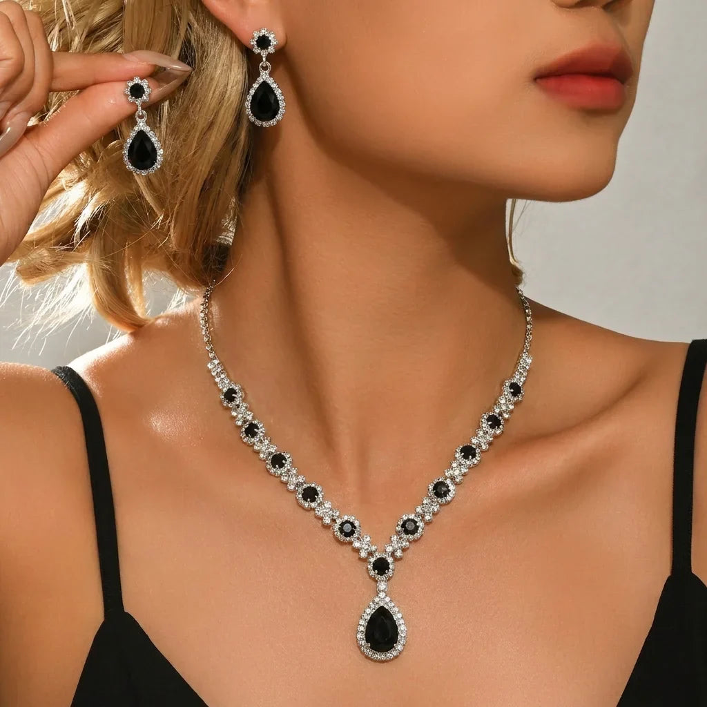 Simple and Atmospheric Water Droplet Necklace Earrings Two-Piece Set as a Surprise Birthday Gift for Girlfriend and Best Friend