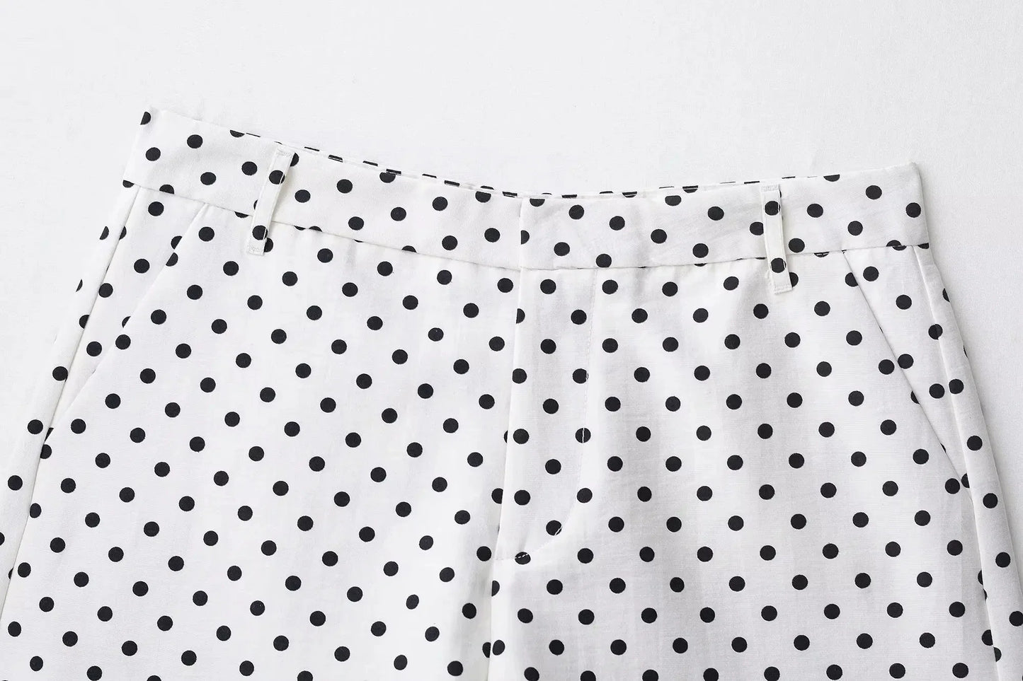 HH Fashion Women's Polka Dot Print Short Coats Autumn Long Sleeves Turtleneck Zipper With Pockets Drawstring Casual Jacket