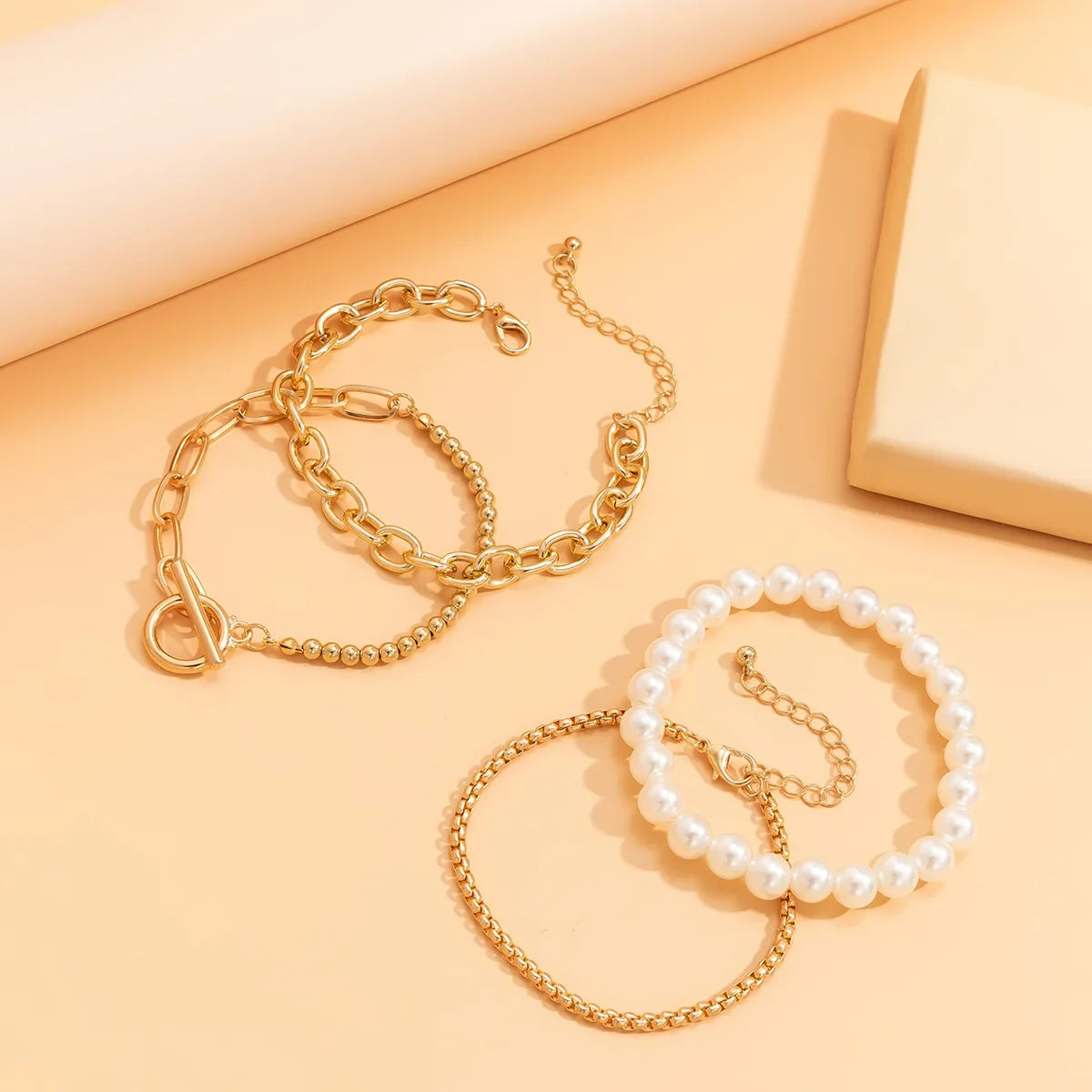 Boho Imitation Pearl Beaded Bracelet Women's Retro Fashion Creative Gold Color Beads O-Chain Bracelets Girls Birthday Jewelry