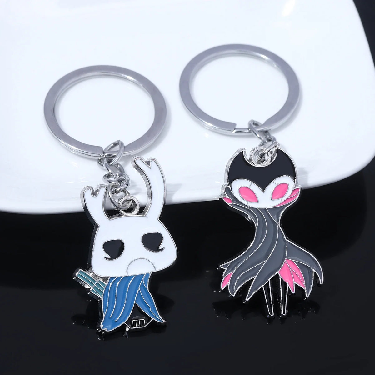Game Hollow Knight Keychain The Grimm Theater Master Metal Keychain Pendant Game Peripheral Jewelry Unisex Keychain Pendant