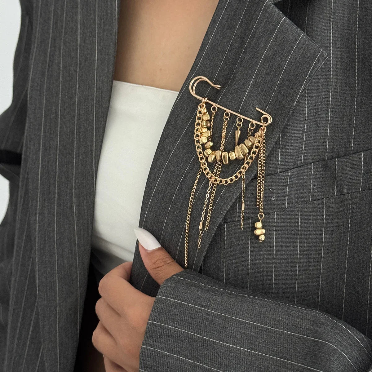 Retro Sweet Imitation Pearl Metal Chain Tassel Pendant Pin Pants Foot Chain 2025 Creative Girl Fashion Sweet Fashion Jewelry