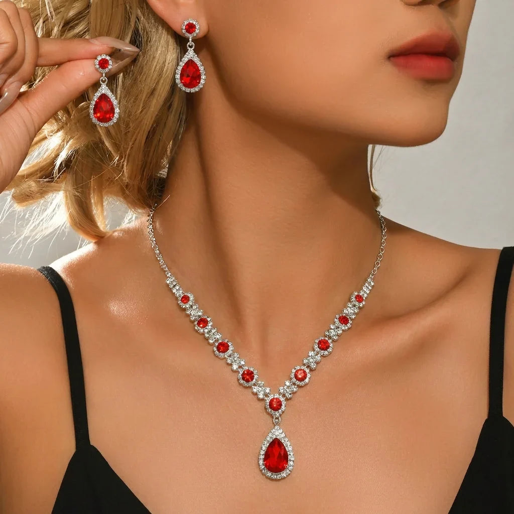 Simple and Atmospheric Water Droplet Necklace Earrings Two-Piece Set as a Surprise Birthday Gift for Girlfriend and Best Friend