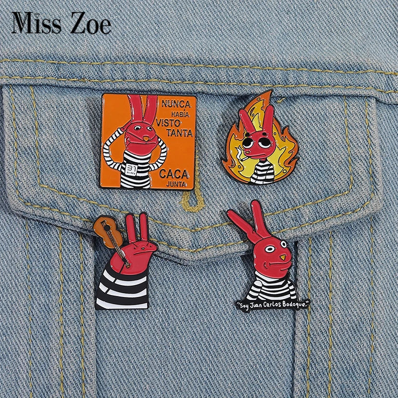 Red Rabbit Enamel Pins Custom NUNCA HABIA VISTO TANTA CACA JUNTA Brooches Lapel Badges Clothes Animal Jewelry Gift for Friends