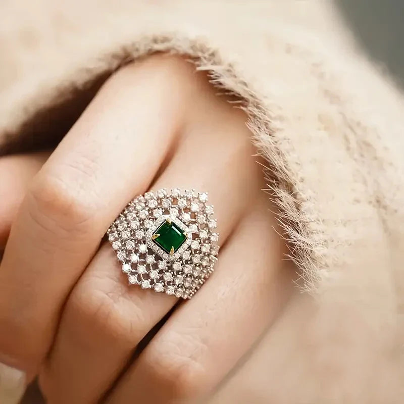 Huitan Luxury Hollow Rings with Dazzling CZ Graceful Gentle Finger Accessories for Women Creative Noble Chic Engagement Jewelry
