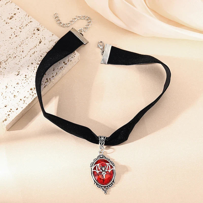 Gothic Vampire Cameo Pendant Choker Velvet Necklace for Women Fashion Pagan Witchcraft Jewelry Female Gifts Creative Punk Choker
