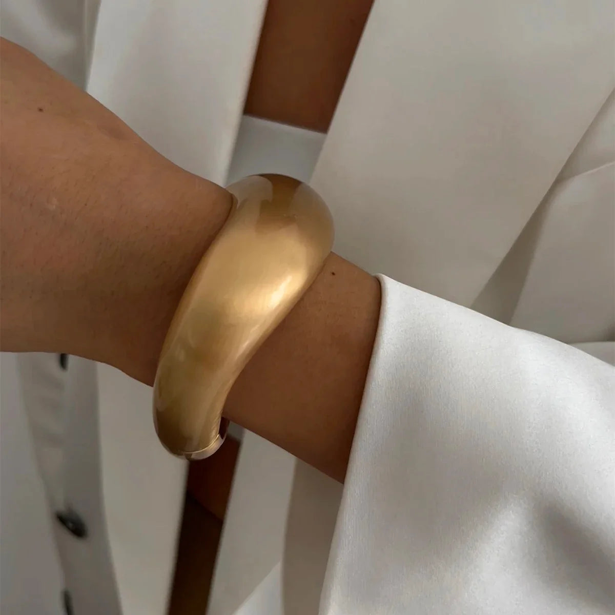 SHIXIN Design Geometric Water Drop Gold Color Wide Spring Bangles for Women Elegant Imitation Pearl Cuff Bracelets New Jewelry