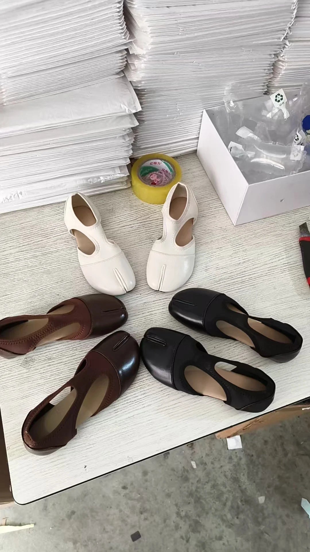 Women Brand Mary Janes Shoes Summer Split Toe Tabi Walking Sneakers Casual Splicing Loafers Designer Ballet Flats Shoes балет
