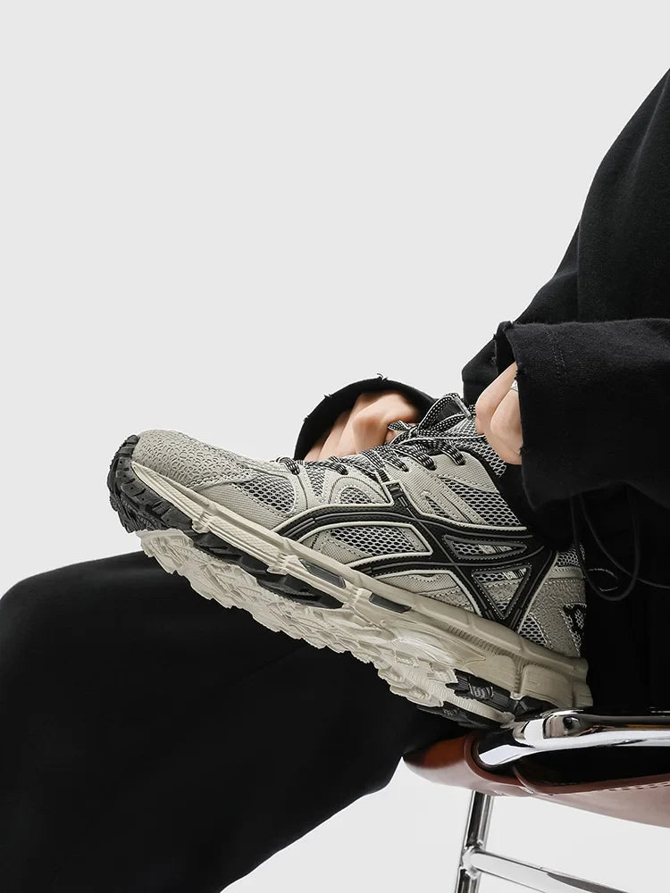 High Quality New Sneakers Men Women Fashion Casual Shoes with Neutral Anti Slip Anti Odor Performance Hot Selling Retro Run Shoe