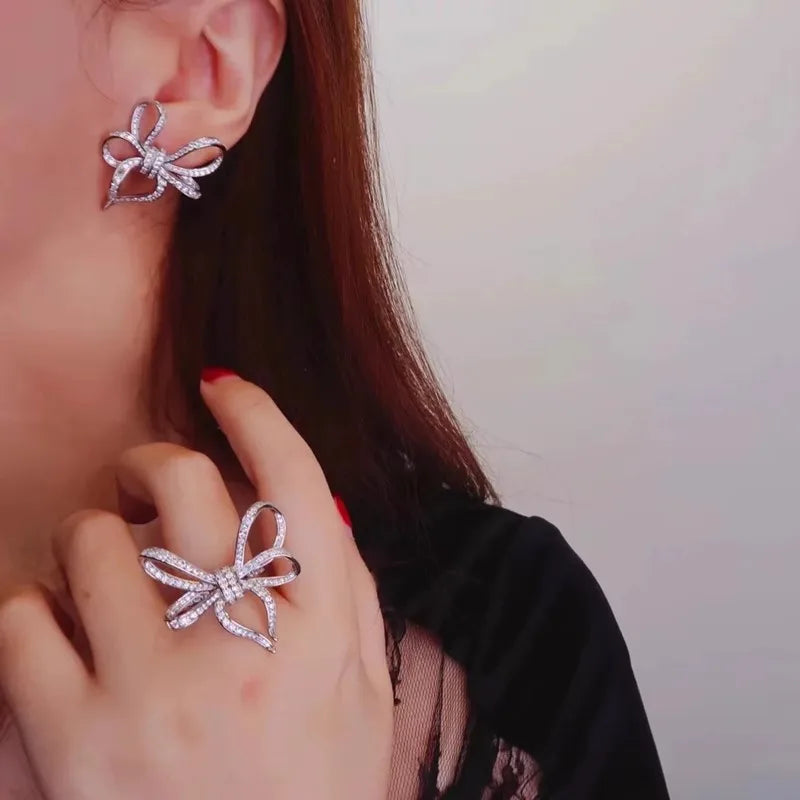 Huitan Exquisite Bow Shaped Stud Earrings for Women Bling Bling Cubic Zirconia Romantic Bowknot Earrings Wedding Trendy Jewelry