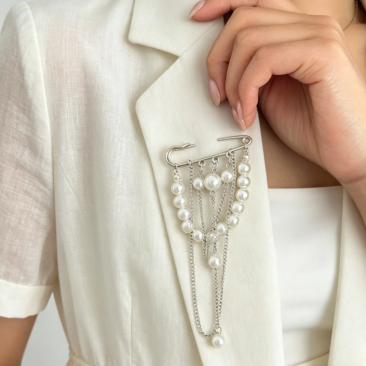 Retro Sweet Imitation Pearl Metal Chain Tassel Pendant Pin Pants Foot Chain 2025 Creative Girl Fashion Sweet Fashion Jewelry