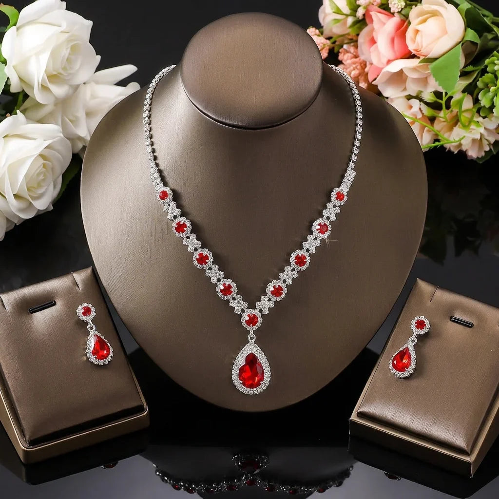Simple and Atmospheric Water Droplet Necklace Earrings Two-Piece Set as a Surprise Birthday Gift for Girlfriend and Best Friend