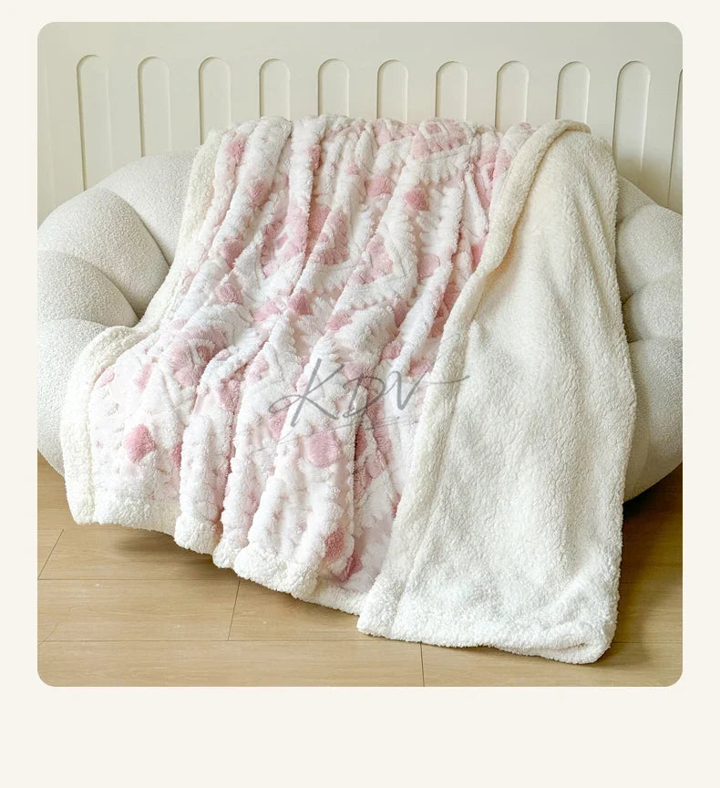 Geometric Patterned Jacquard Fleece Blanket Double Layer Thick Warm Taffeta Sofa Throw Blanket Spring Autumn Plush Bed Blanket