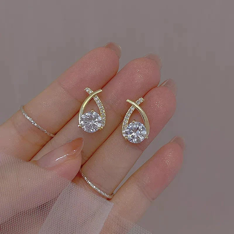 Shiny Micro-inlaid Rhinestone Earrings Ladies Fashion Delicate Geometric Cross Stud Earring Daily Life Party Ear Accessory C