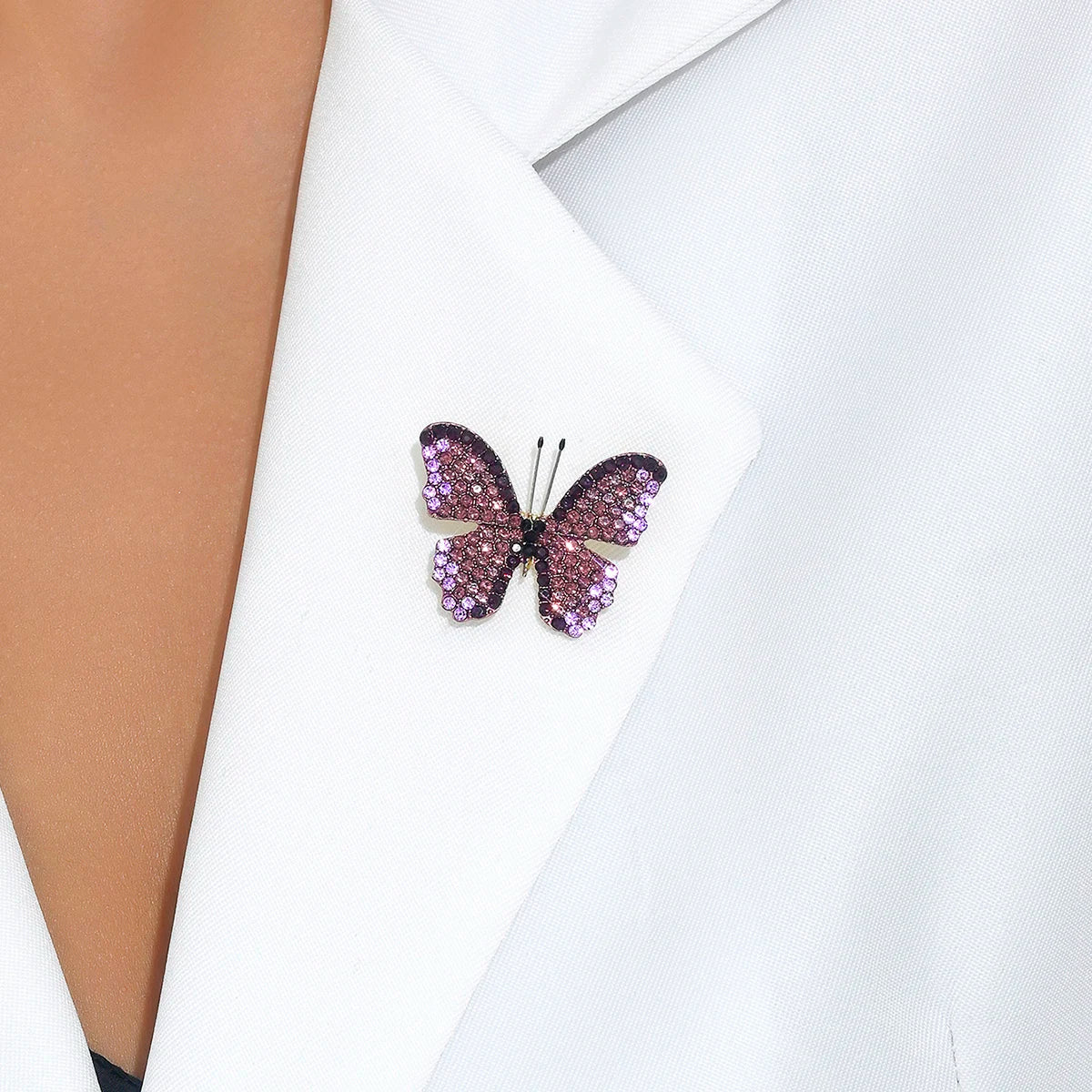 Cute Butterfly Brooch for Women, Sparkling and Vibrant with Forest Style Design, Daily Wear Brooch Accessories