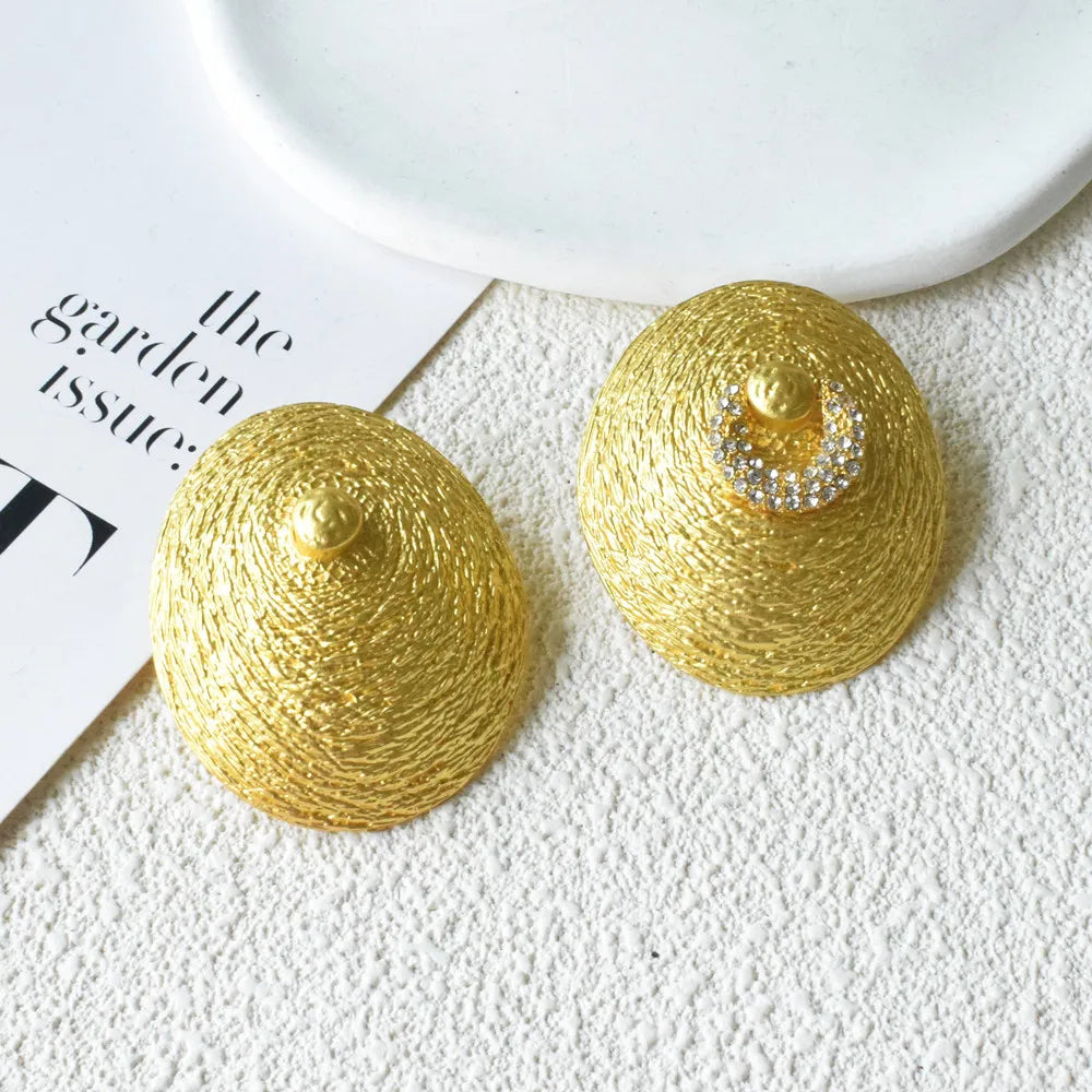 Baroque Style Metal Alloy Plated Oval Shaped Dangle Earrings For Women  Jewelry Fashion Show Statement Earrings Accessories