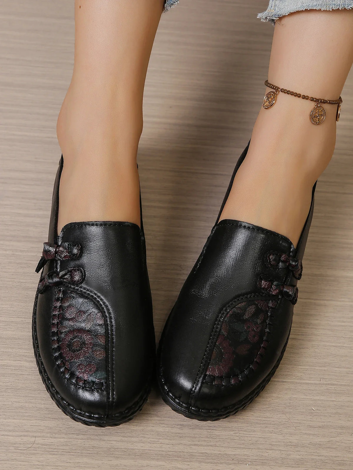 Women's Spring Autumn Leather Loafers Floral Embossed Slip‑On Flats Anti‑Slip Comfort Casual Mom Daily Walking Free Shipping