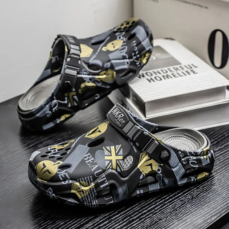 Casual Clogs Men 2026 New Trendy Summer Beach Sandals for Men Thick-bottom EVA Garden Shoes Closed-toe Fashion Slippers for Men