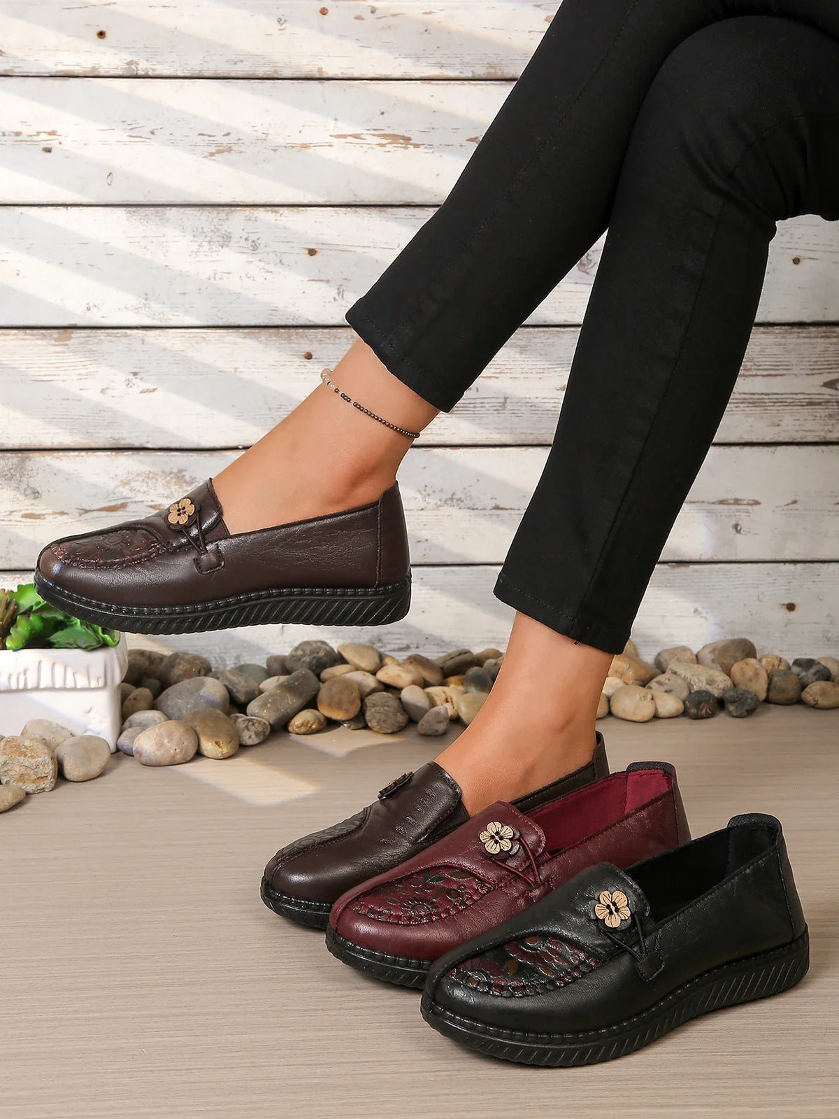 Women's Spring Autumn Leather Loafers Floral Embossed Slip‑On Flats Anti‑Slip Comfort Casual Mom Daily Walking Free Shipping
