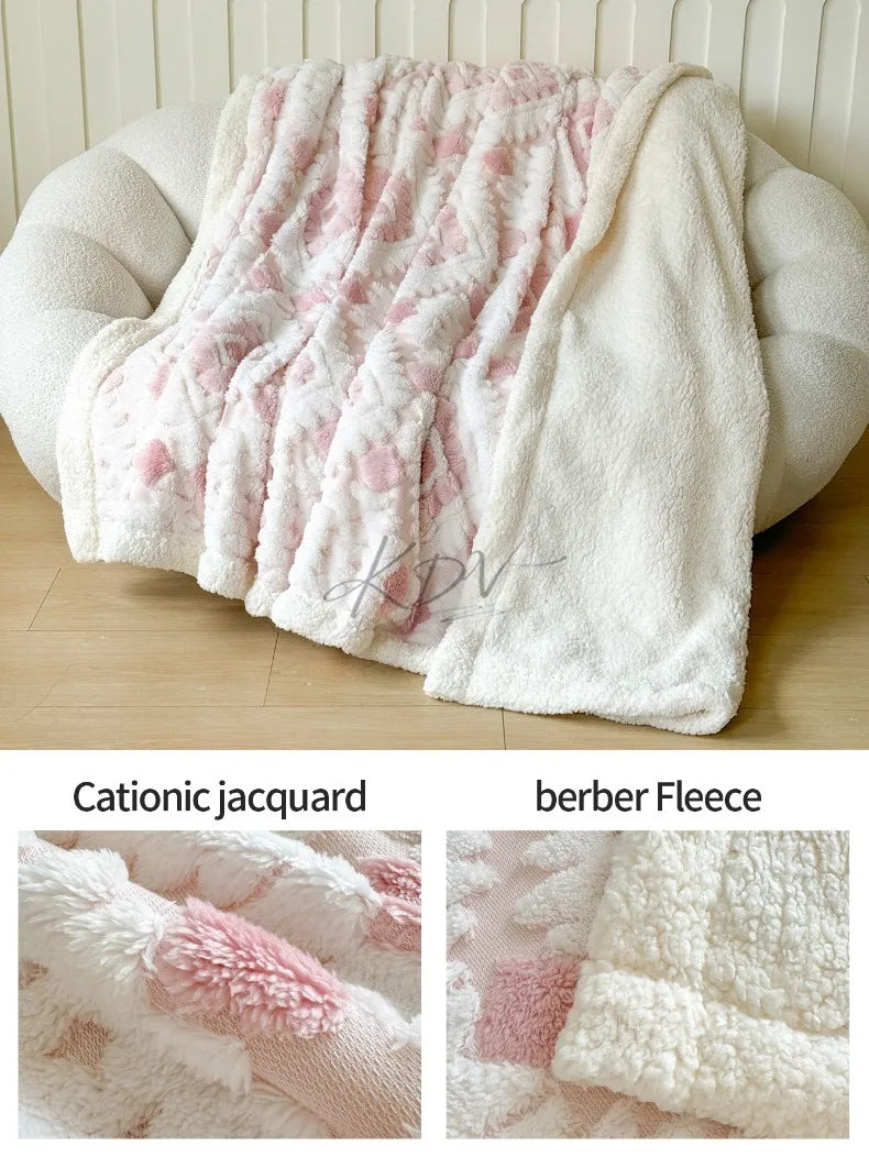 Geometric Patterned Jacquard Fleece Blanket Double Layer Thick Warm Taffeta Sofa Throw Blanket Spring Autumn Plush Bed Blanket