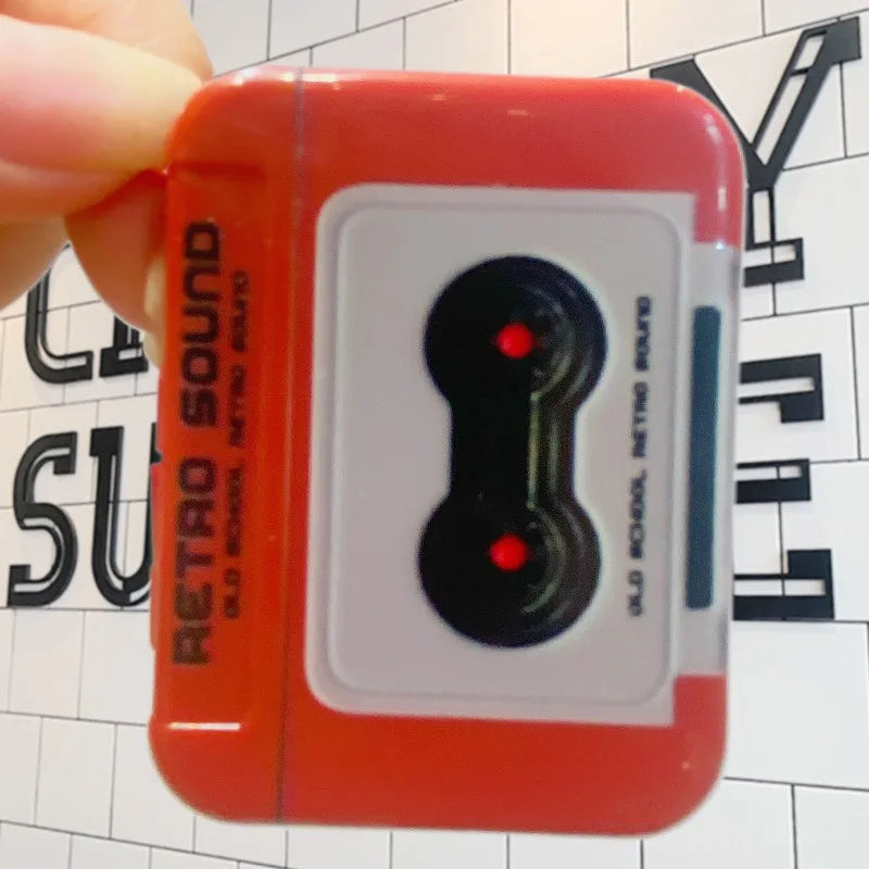 1/2Pcs Retro Tape Recorder Keychain Mini Recording Music Box Pendant Keyring Backpack Ornament Birthday Couple Personalized Gift