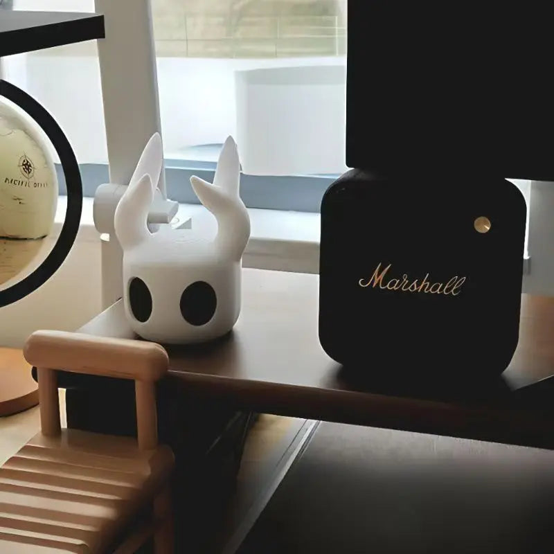Game controller bracket hollow knight ps5switch universal headphone display stand desktop creative ornament